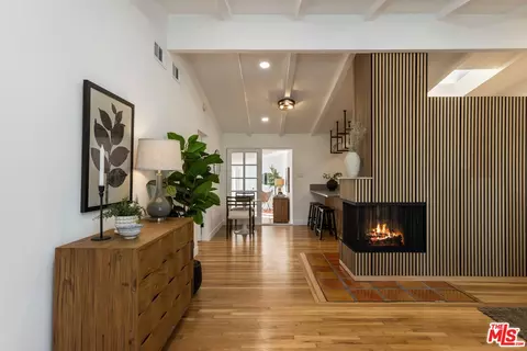 Entry Way - 1881 Hackett Ave, Long Beach, CA 90815 photo 1 of 5