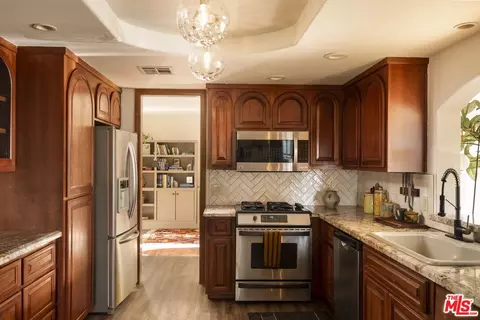 58449 Joshua Ln, Yucca Valley, CA 92284 photo 5