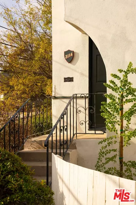 3114 Griffith Park Blvd, Los Angeles, CA 90027