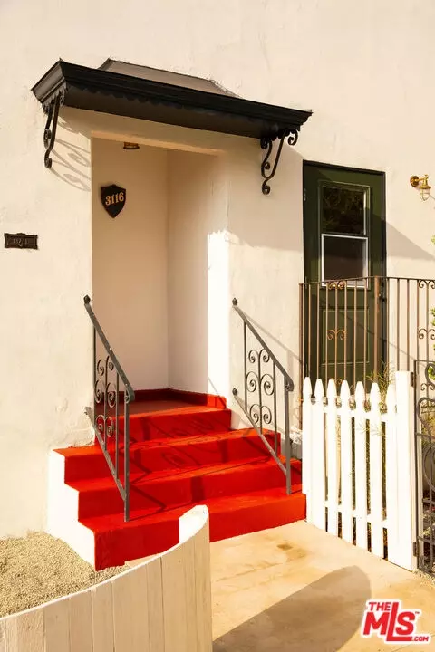 3116 Griffith Park Blvd, Los Angeles, CA 90027