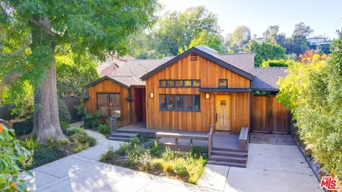 14903 Valley Vista Blvd, Sherman Oaks, CA 91403