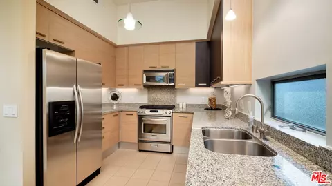 12411 Pacific Ave #101, Los Angeles, CA 90066