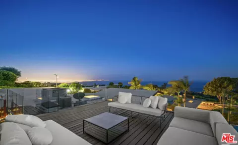 16820 Charmel Ln, Pacific Palisades, CA 90272