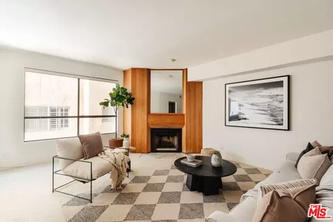 2219 S Bentley Ave #203, Los Angeles, CA 90064