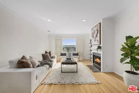 1275 N Harper Ave #11, West Hollywood, CA 90046