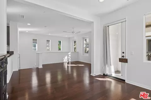 Entry Way - 3265 Moss Landing Blvd, Oxnard, CA 93036 photo 2 of 4