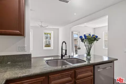 Entry Way - 3265 Moss Landing Blvd, Oxnard, CA 93036 photo 4 of 4