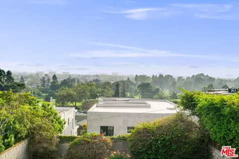 1770 Bryn Mawr Ave, Santa Monica, CA 90405