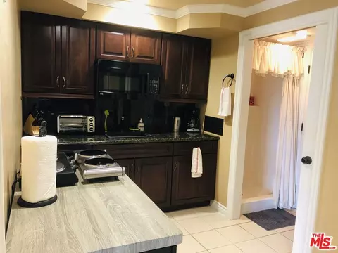 Kitchen - 1200 E Big Bear Blvd, Big Bear City, CA 92314 photo 4 of 6