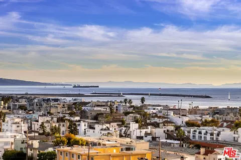 3111 Via Dolce #903, Marina Del Rey, CA 90292