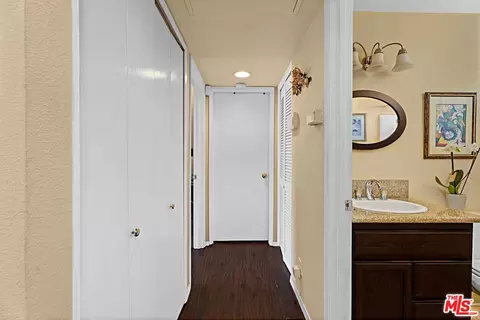 2507 E 15th St #305, Long Beach, CA 90804 photo 13