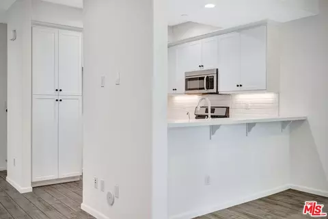 15215 W Fred Way, Van Nuys, CA 91405 photo 42