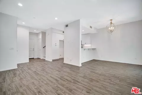 15215 W Fred Way, Van Nuys, CA 91405 photo 40