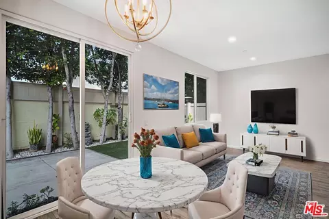 15215 W Fred Way, Van Nuys, CA 91405 photo 11