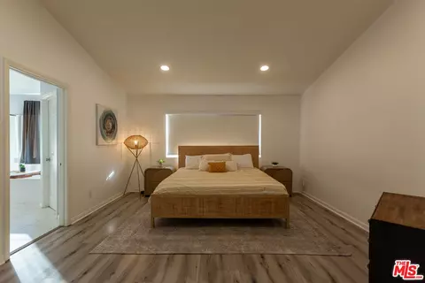 18404 Arminta St, Reseda, CA 91335 photo 13