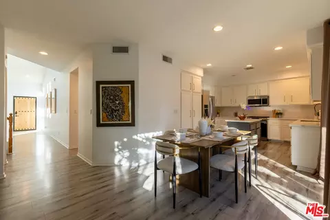 18404 Arminta St, Reseda, CA 91335 photo 7