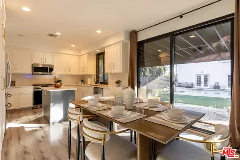 18404 Arminta St, Reseda, CA 91335 photo 8