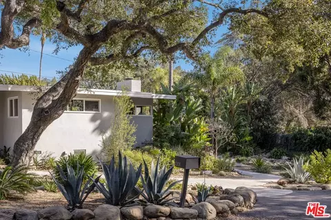 1009 Holly Rd, Santa Paula, CA 93060