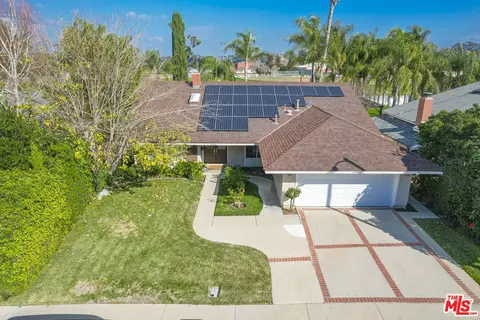 24944 Avenida Balita, Valencia, CA 91355