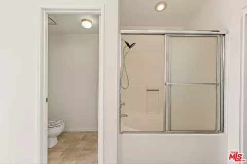 Bath - 44234 Lively Ave, Lancaster, CA 93536 photo 4 of 7