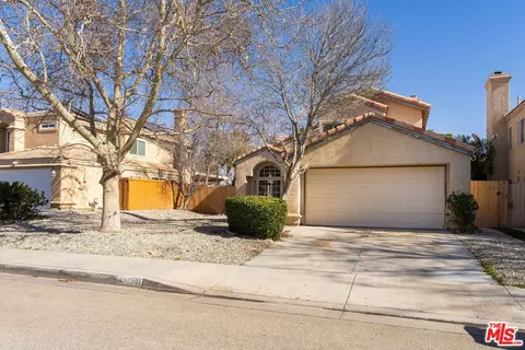 Exterior - 44234 Lively Ave, Lancaster, CA 93536 photo 3 of 15