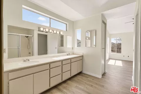 Bath - 44234 Lively Ave, Lancaster, CA 93536 photo 3 of 7