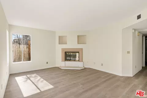 Living - 44234 Lively Ave, Lancaster, CA 93536 photo 9 of 13