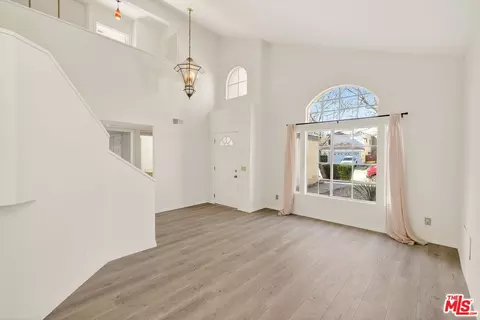 Living - 44234 Lively Ave, Lancaster, CA 93536 photo 2 of 13