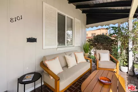 8101 S Mariposa Ave, Los Angeles, CA 90044