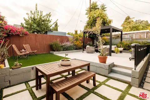 549 Meridian Ter, Los Angeles, CA 90042