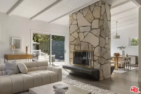 716 W Oak Ave, El Segundo, CA 90245