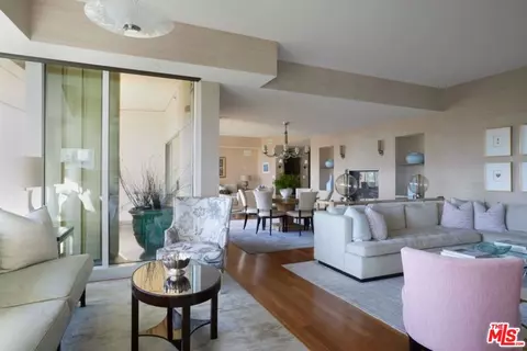 1 W Century Dr #4A, Los Angeles, CA 90067
