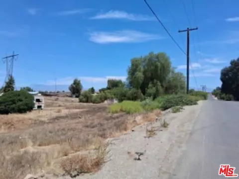 21698 Eugene St, Perris, CA 92570 photo 2