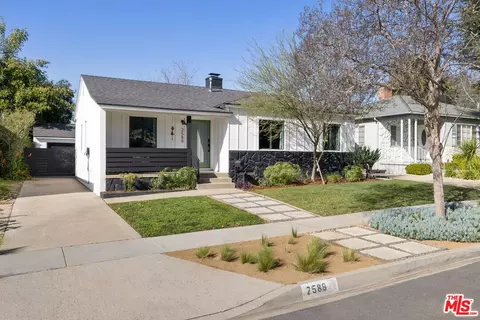 2589 El Sol Ave, Altadena, CA 91001