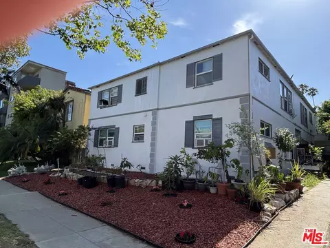 455 S Oakhurst Dr, Beverly Hills, CA 90212