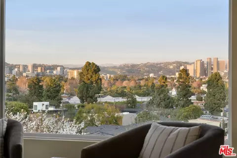 12118 Navy St, Los Angeles, CA 90066