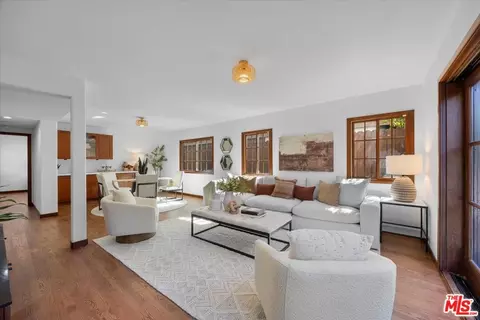 2504 Ocean Ave, Venice, CA 90291