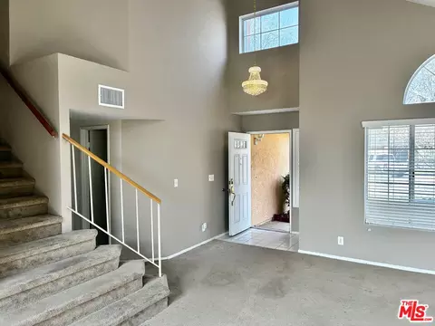 828 Jason Ct, Lancaster, CA 93534 photo 6