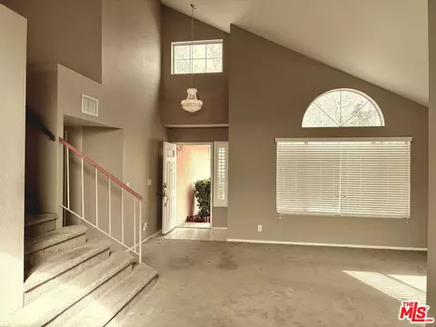 828 Jason Ct, Lancaster, CA 93534 photo 4