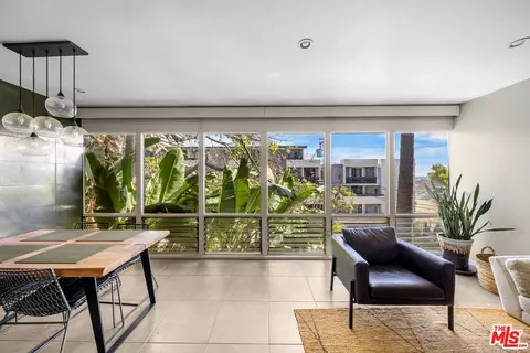 1145 Larrabee St #19, West Hollywood, CA 90069
