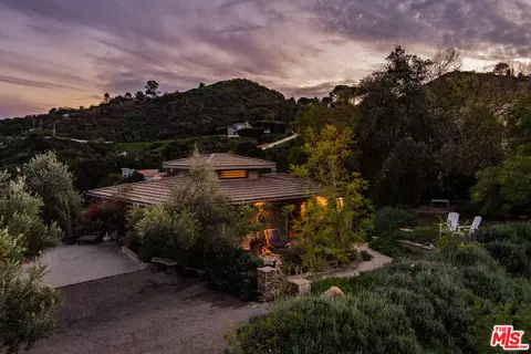 20634 Medley Ln, Topanga, CA 90290