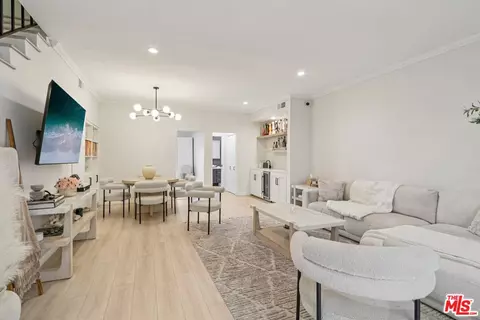 5139 Balboa Blvd #2, Encino, CA 91316