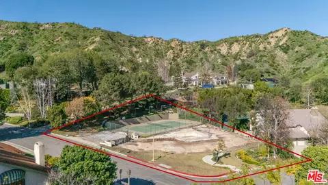 17706 Camino De Yatasto, Pacific Palisades, CA 90272