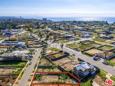 823 Galloway St, Pacific Palisades, CA 90272