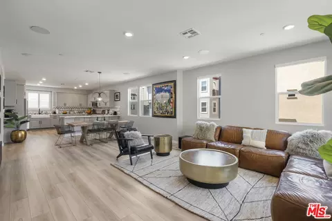 756 Daniel Freeman Cir, Inglewood, CA 90301