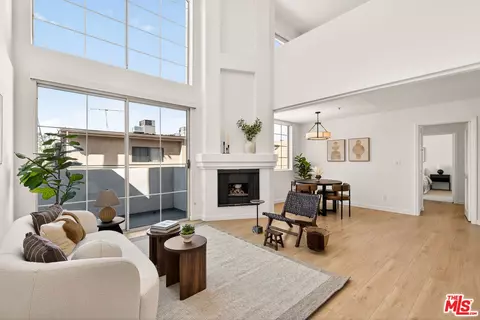 7101 La Tijera Blvd #H201, Los Angeles, CA 90045