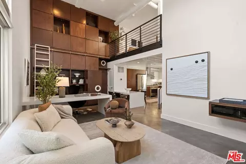 1037 N Laurel Ave #14, West Hollywood, CA 90046
