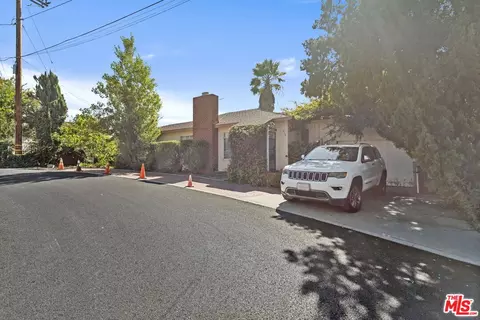 216 Stockbridge Ave, Alhambra, CA 91801