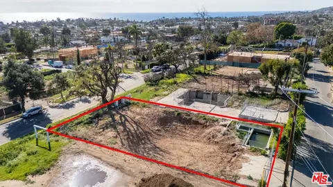 14607 Bestor Blvd, Pacific Palisades, CA 90272
