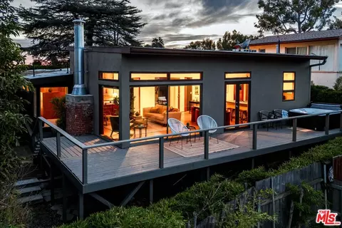 3061 Landa St, Los Angeles, CA 90039